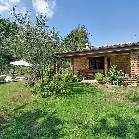 Letizia Villa